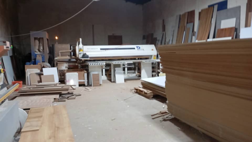 کارگاه برشکاری - تصویر ۳